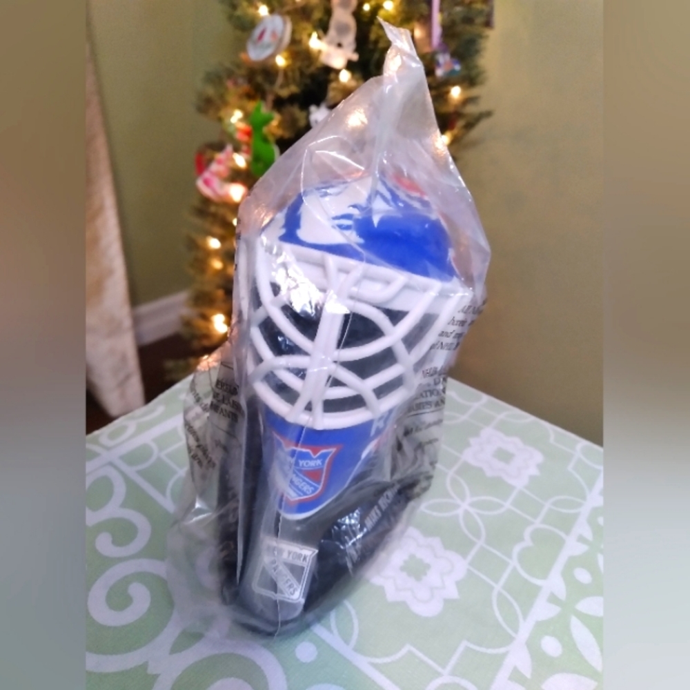 1996 New York Rangers Mike Richter Goalie Mask Replica